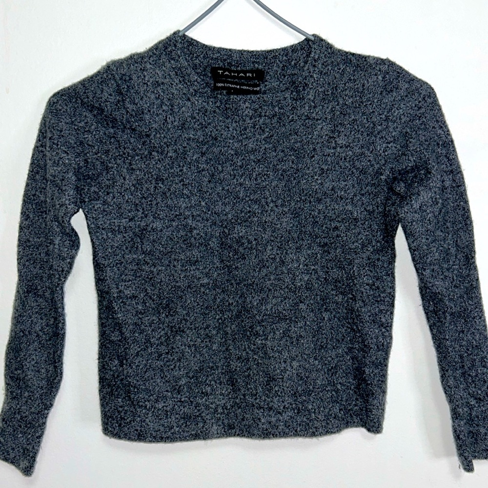 TAHARI 💯 extrafine MERINO WOOL KIDS SWEATSHIRT